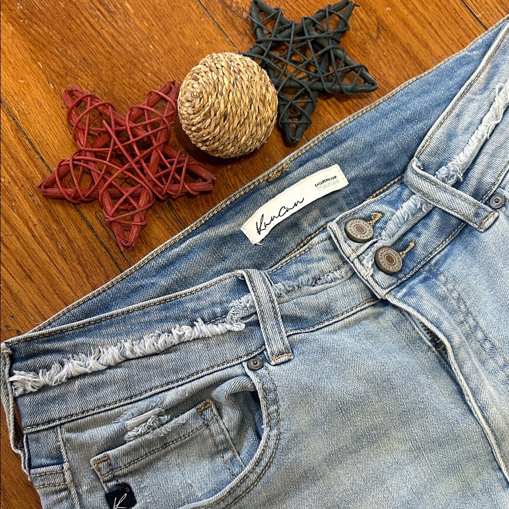 KanCan Light Blue Distressed Cropped Jeans